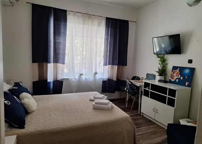 Lucky Rooms